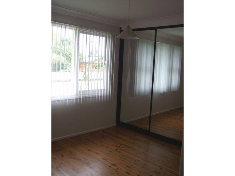 2 Civic Avenue, Caves Beach NSW 2281