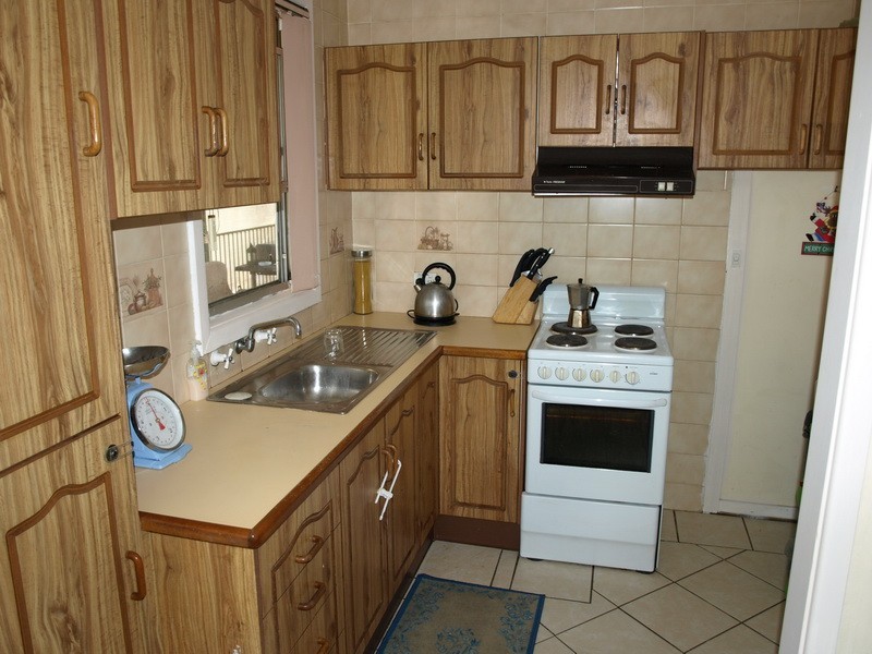 33 Palmyra Av, Lethbridge Park NSW 2770