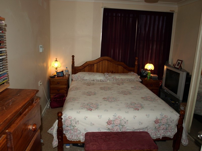 33 Palmyra Av, Lethbridge Park NSW 2770