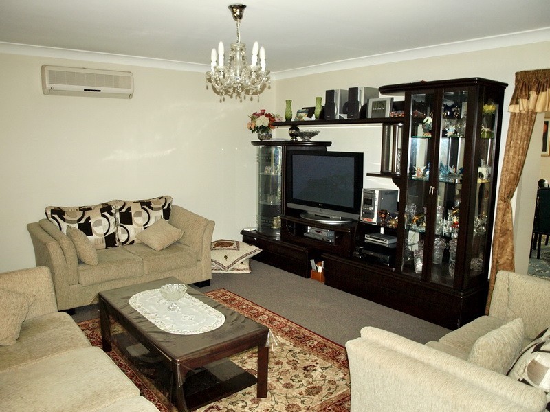 Claremont Meadows NSW 2747