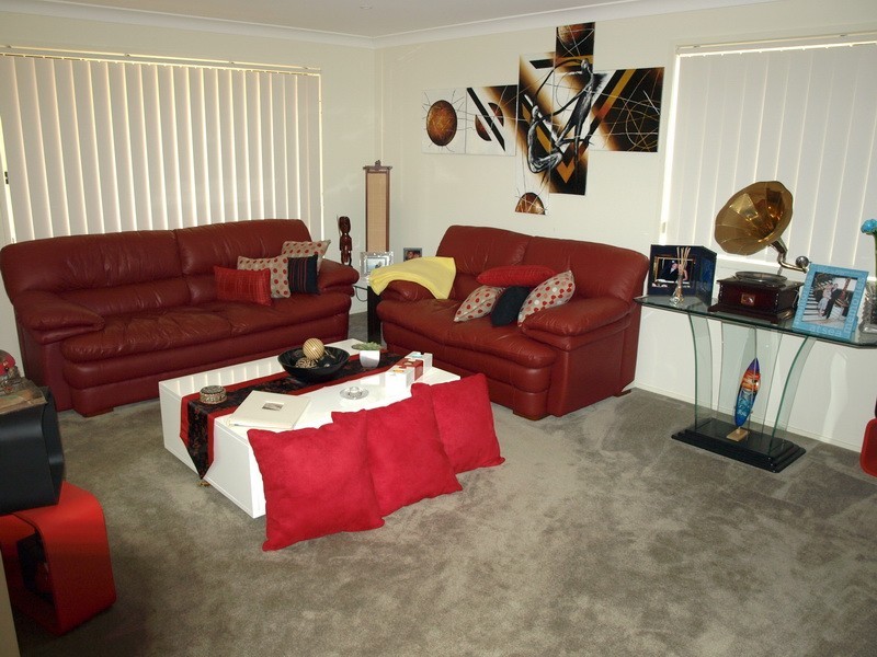 Claremont Meadows NSW 2747