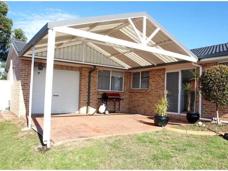 11 Bardo St, Glenmore Park NSW 2745