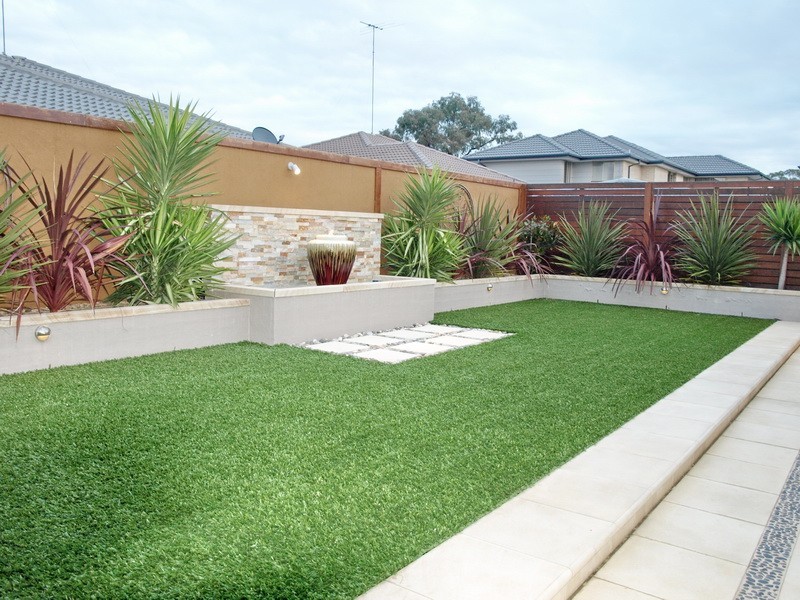 17 Tate St, Ropes Crossing NSW 2760