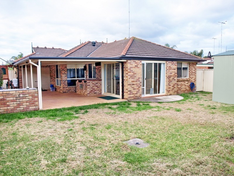 Claremont Meadows NSW 2747