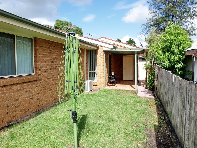 2/41 College St, Cambridge Park NSW 2747