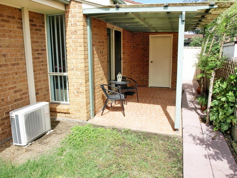 2/41 College St, Cambridge Park NSW 2747