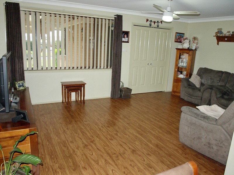 9 Hazel Cl, Cranebrook NSW 2749