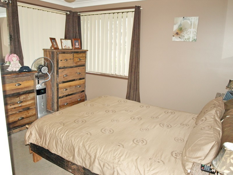 9 Hazel Cl, Cranebrook NSW 2749