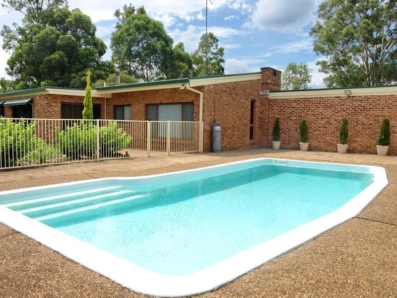 35 Isaac Smith Rd, Castlereagh NSW 2749