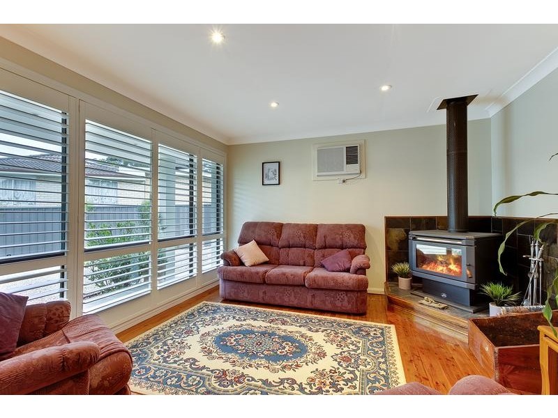 5 Cara Ct, South Penrith NSW 2750