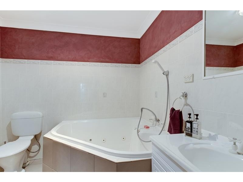 5 Cara Ct, South Penrith NSW 2750