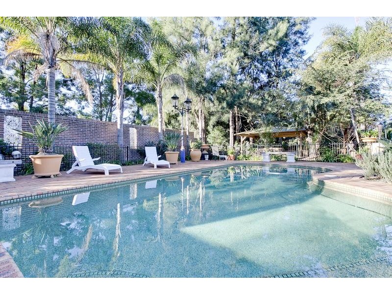 805 The Northern Rd, Cranebrook NSW 2749