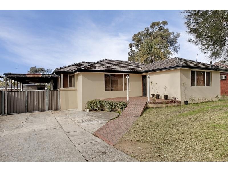 26 Milton St, Colyton NSW 2760