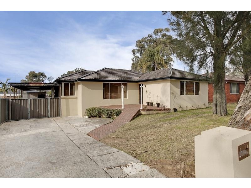 26 Milton St, Colyton NSW 2760