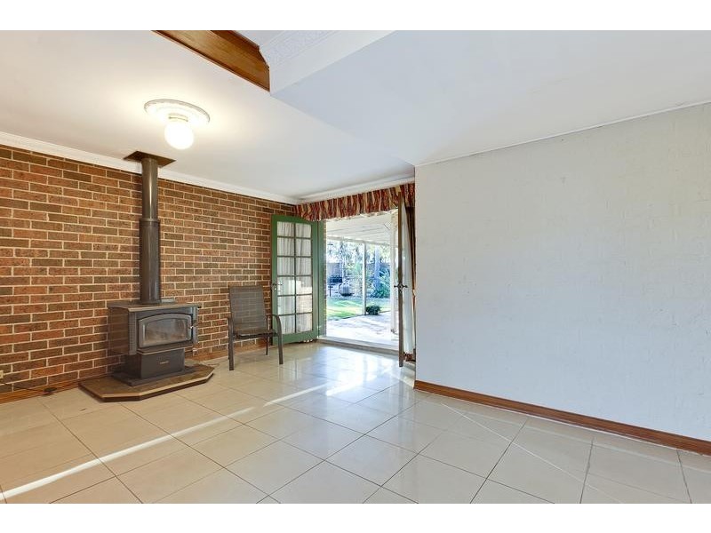 805 The Northern Rd, Cranebrook NSW 2749