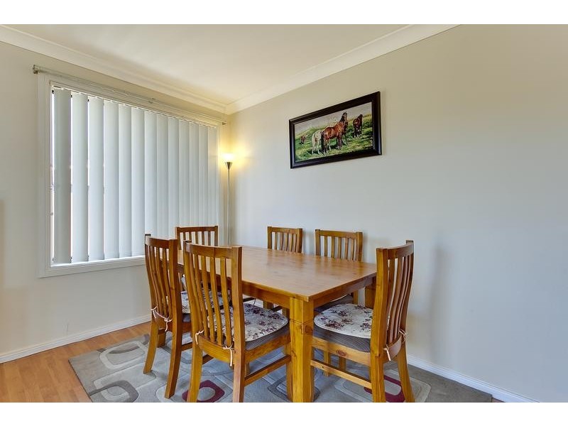 4a Paterson Pl, Colyton NSW 2760