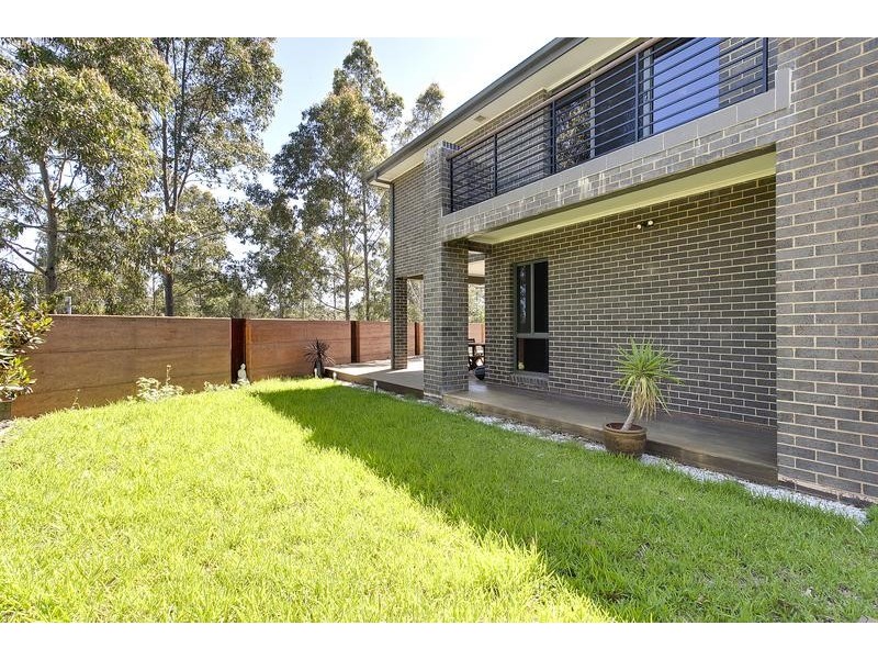 8 Kittiwake Pl, Cranebrook NSW 2749