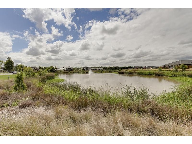 8 Kittiwake Pl, Cranebrook NSW 2749