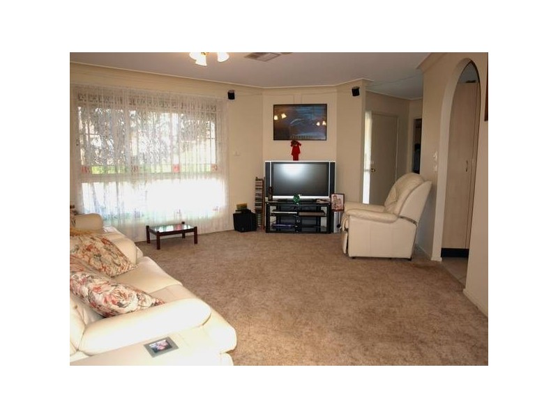 3 Ottawa Cl, Cranebrook NSW 2749