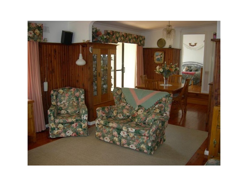12 Lakeview Drive, Terrigal NSW 2260