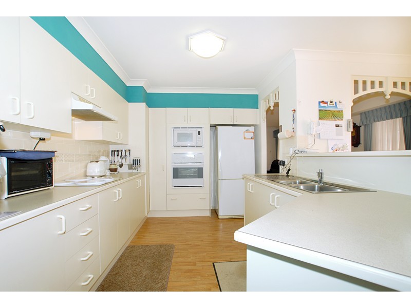 1/5 Castlereagh Crescent, Bateau Bay NSW 2261