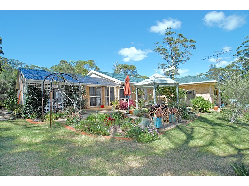 1 Wambina Road, Matcham NSW 2250