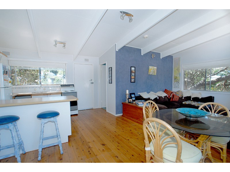 17A North Avoca Parade, North Avoca NSW 2260