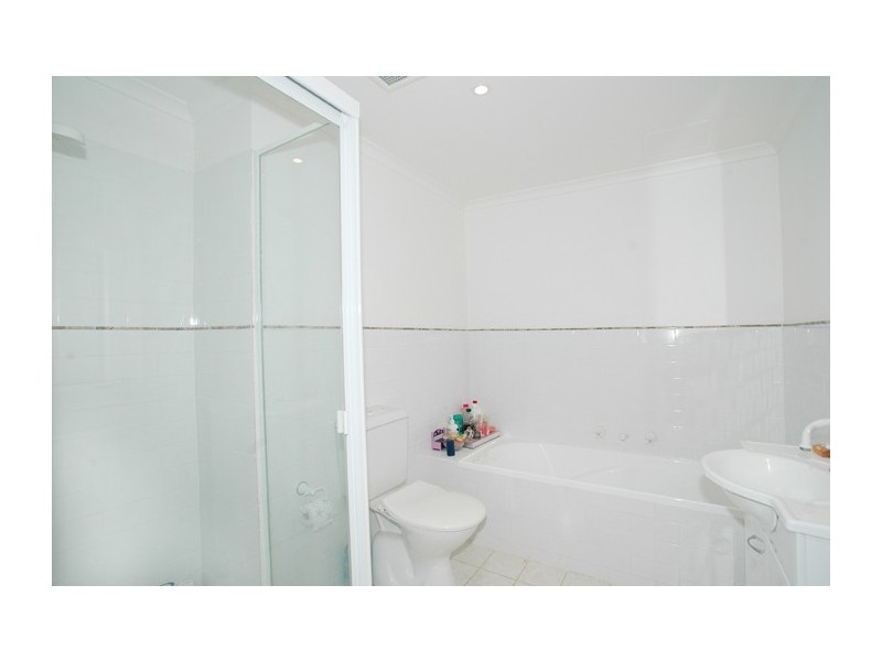 3/3-5 Shortland Street, Gosford NSW 2250