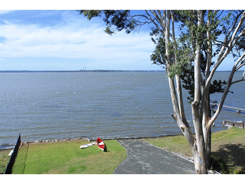24 Main Road, Toukley NSW 2263