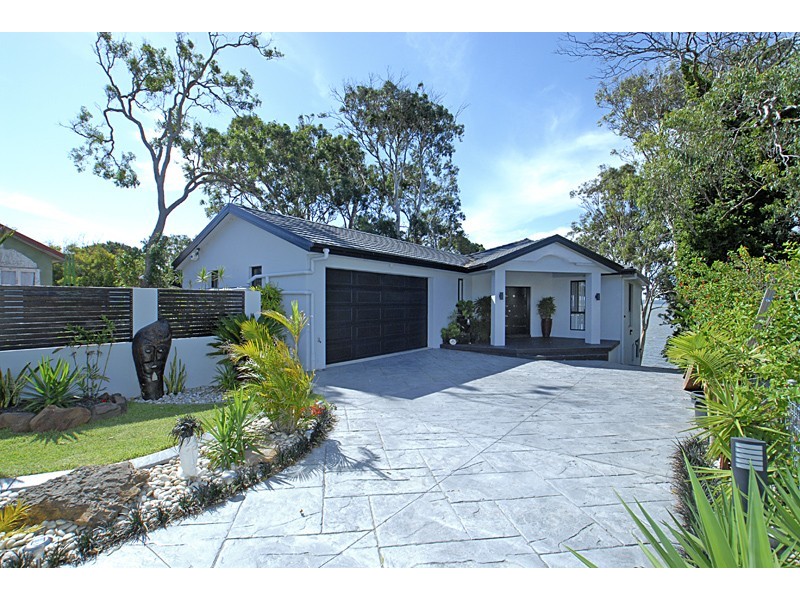24 Main Road, Toukley NSW 2263