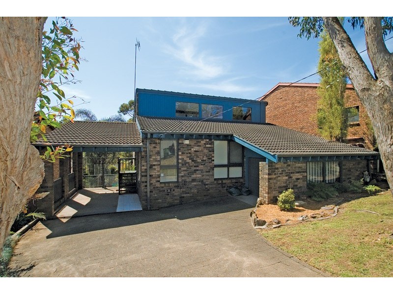 15 Peak Street, Bateau Bay NSW 2261
