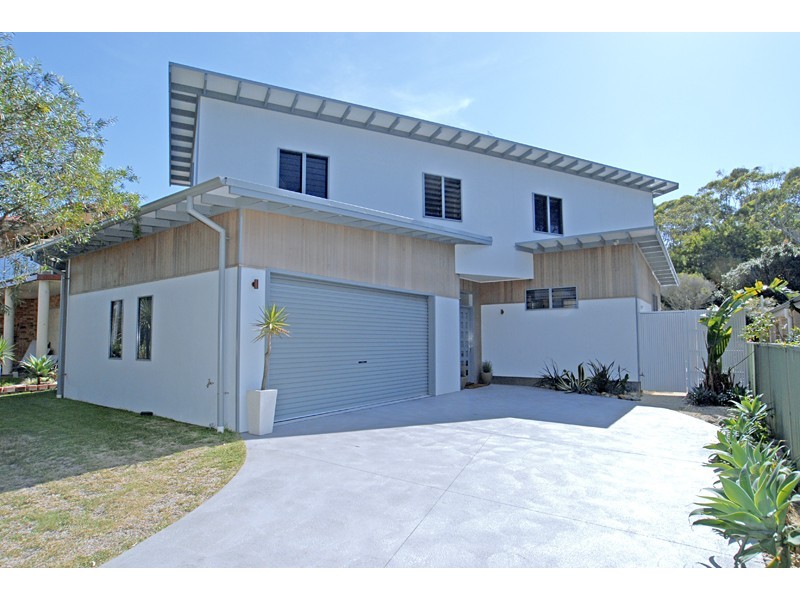 69 Bateau Bay Road, Bateau Bay NSW 2261