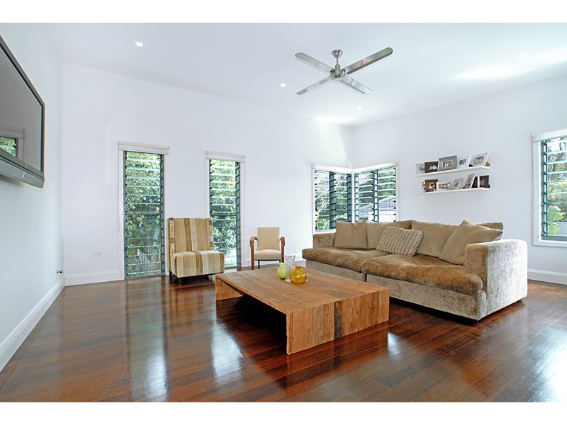 69 Bateau Bay Road, Bateau Bay NSW 2261