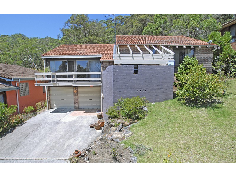 37 Yakaloo Crescent, Forresters Beach NSW 2260