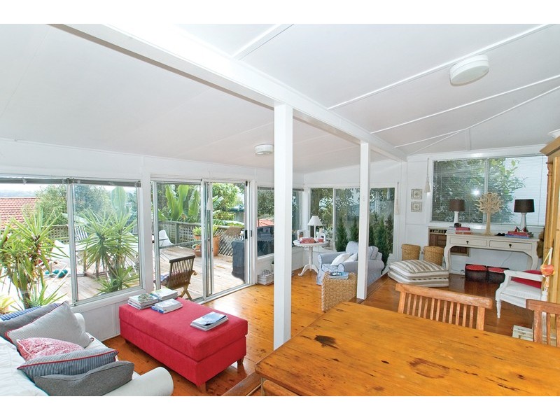 33 Barnhill Road, Terrigal NSW 2260