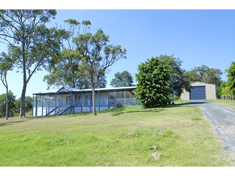 8 Warambool Road, Wamberal NSW 2260