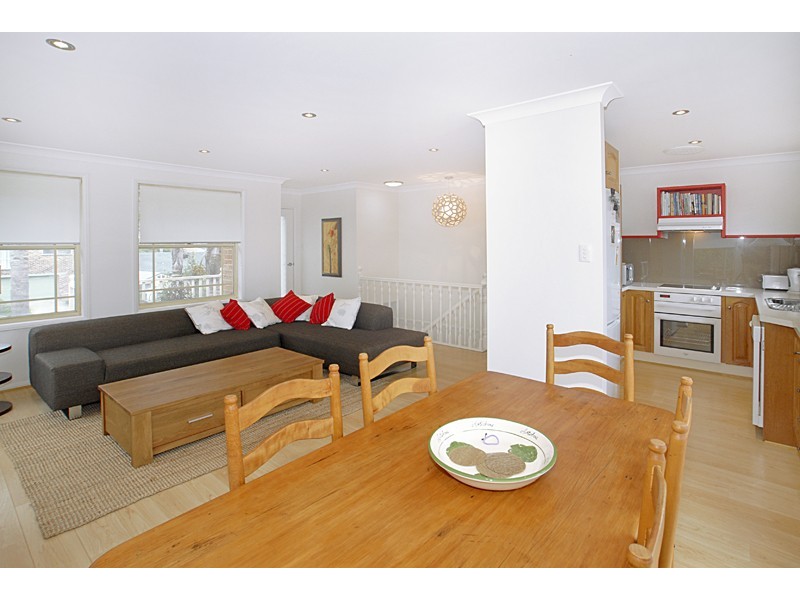 1/2 Barooga Road, Wamberal NSW 2260