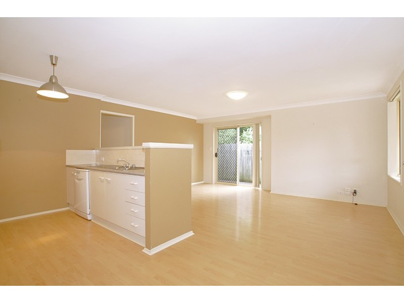 2/4 Jessie Riley Avenue, Erina NSW 2250