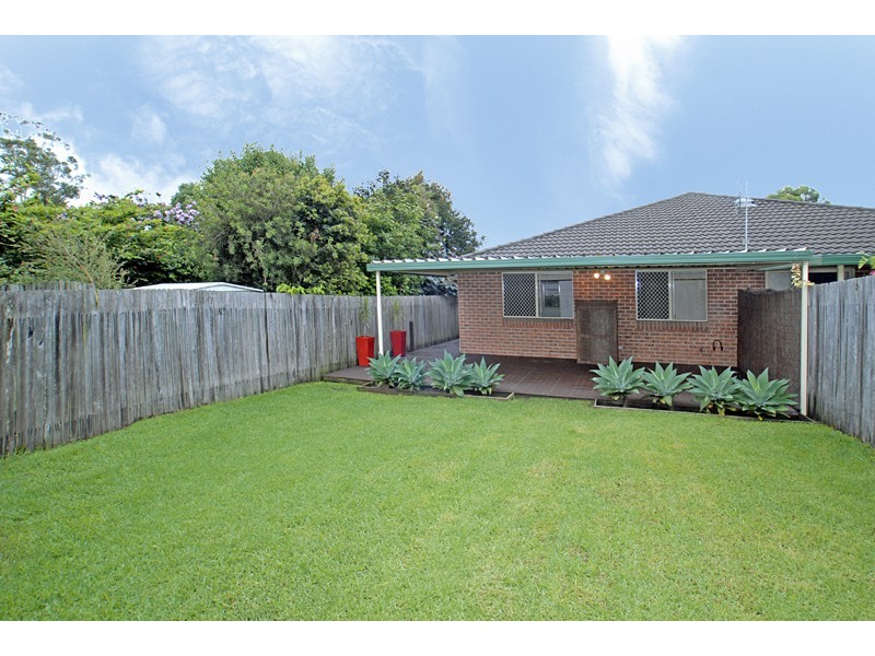 2/4 Jessie Riley Avenue, Erina NSW 2250