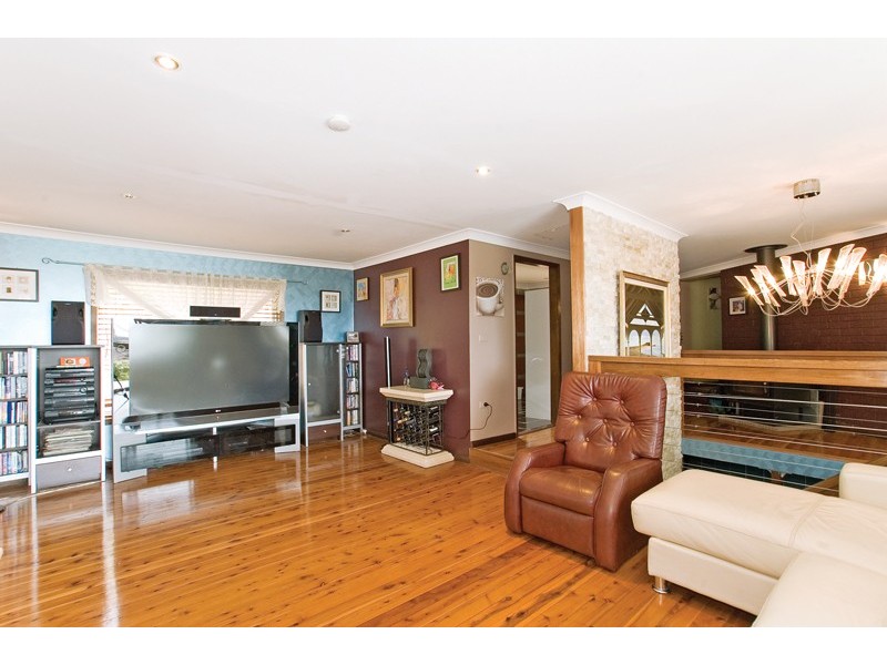 4 Norah Head Road, Bateau Bay NSW 2261
