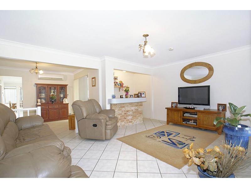 3 Lady Penrhyn Close, Bateau Bay NSW 2261