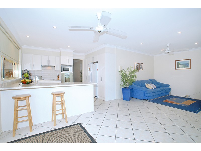 3 Lady Penrhyn Close, Bateau Bay NSW 2261