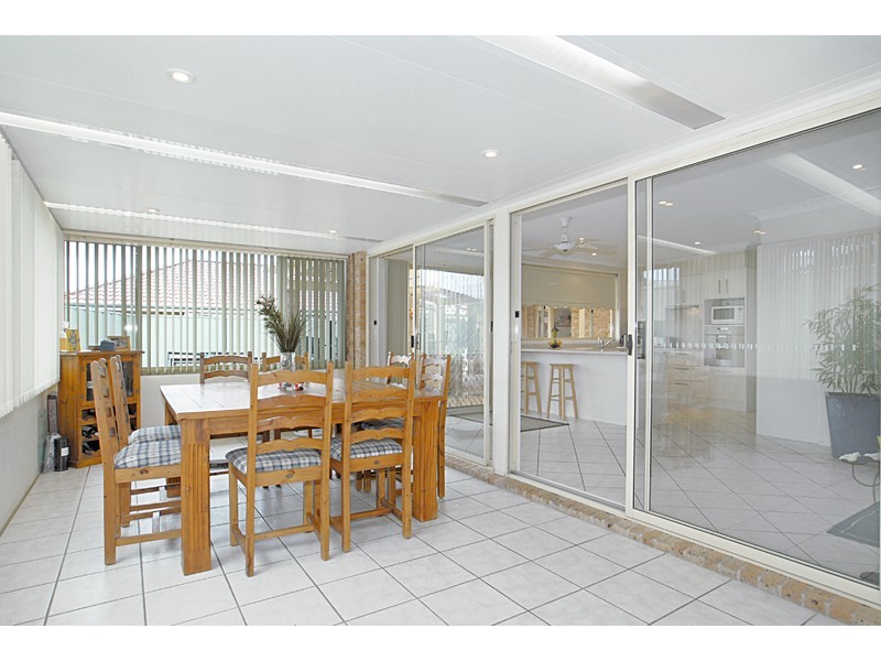 3 Lady Penrhyn Close, Bateau Bay NSW 2261