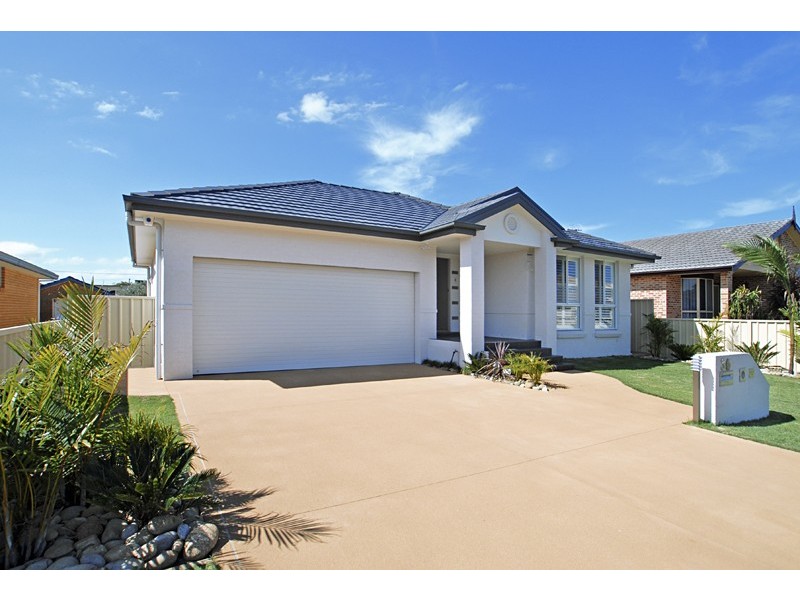 36 Manly Parade, The Entrance North NSW 2261
