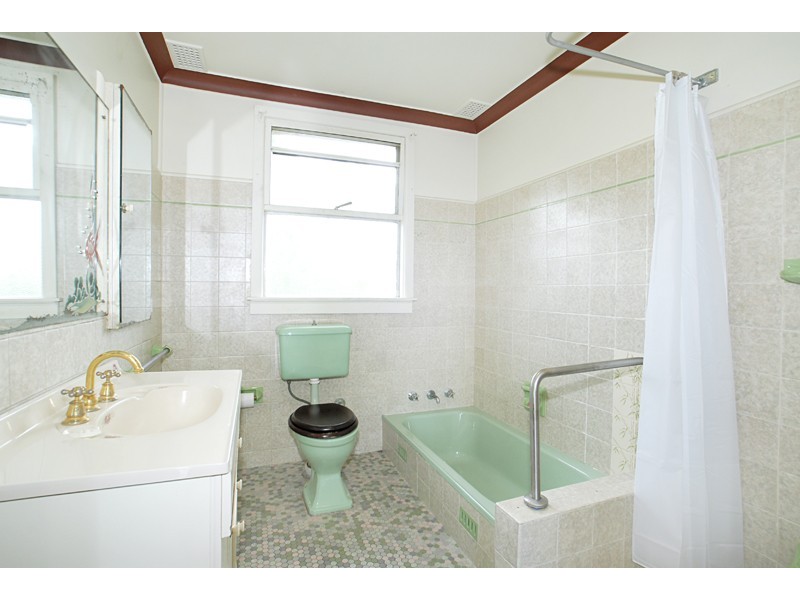 126 Ocean View Drive, Wamberal NSW 2260