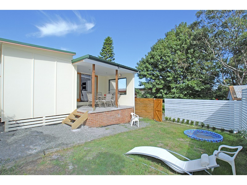 32 Keats Avenue, Bateau Bay NSW 2261