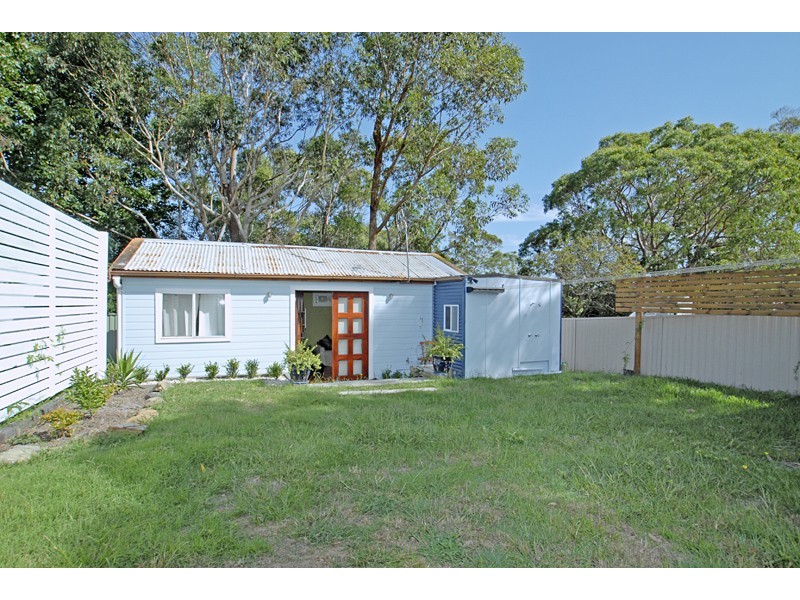 32 Keats Avenue, Bateau Bay NSW 2261