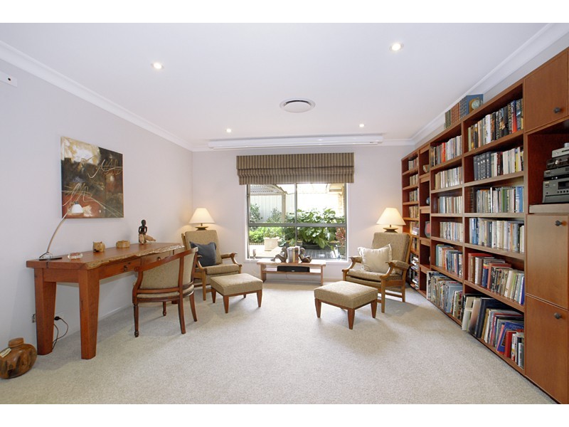 12 Churchill Street, Bateau Bay NSW 2261