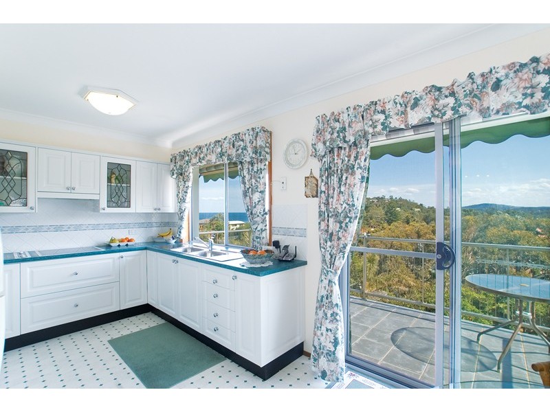 7 Boos Road, Forresters Beach NSW 2260