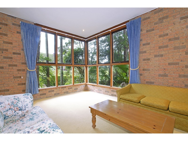 6 Palmgrove Place, North Avoca NSW 2260